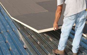 benefits of insulating Raholp flat roofing